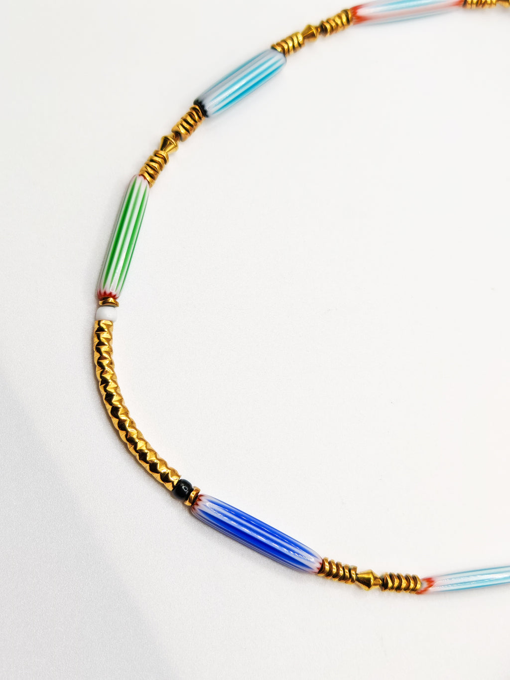 Collier OIA