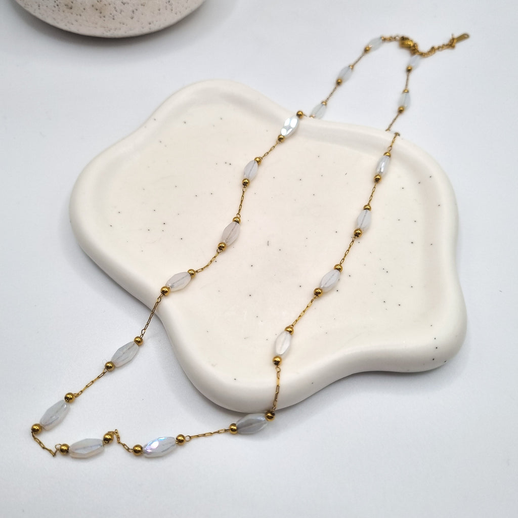 Collier AQUARA white