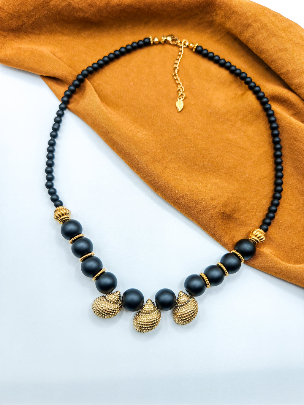 Collier DÉLOS - ébène & ivoir