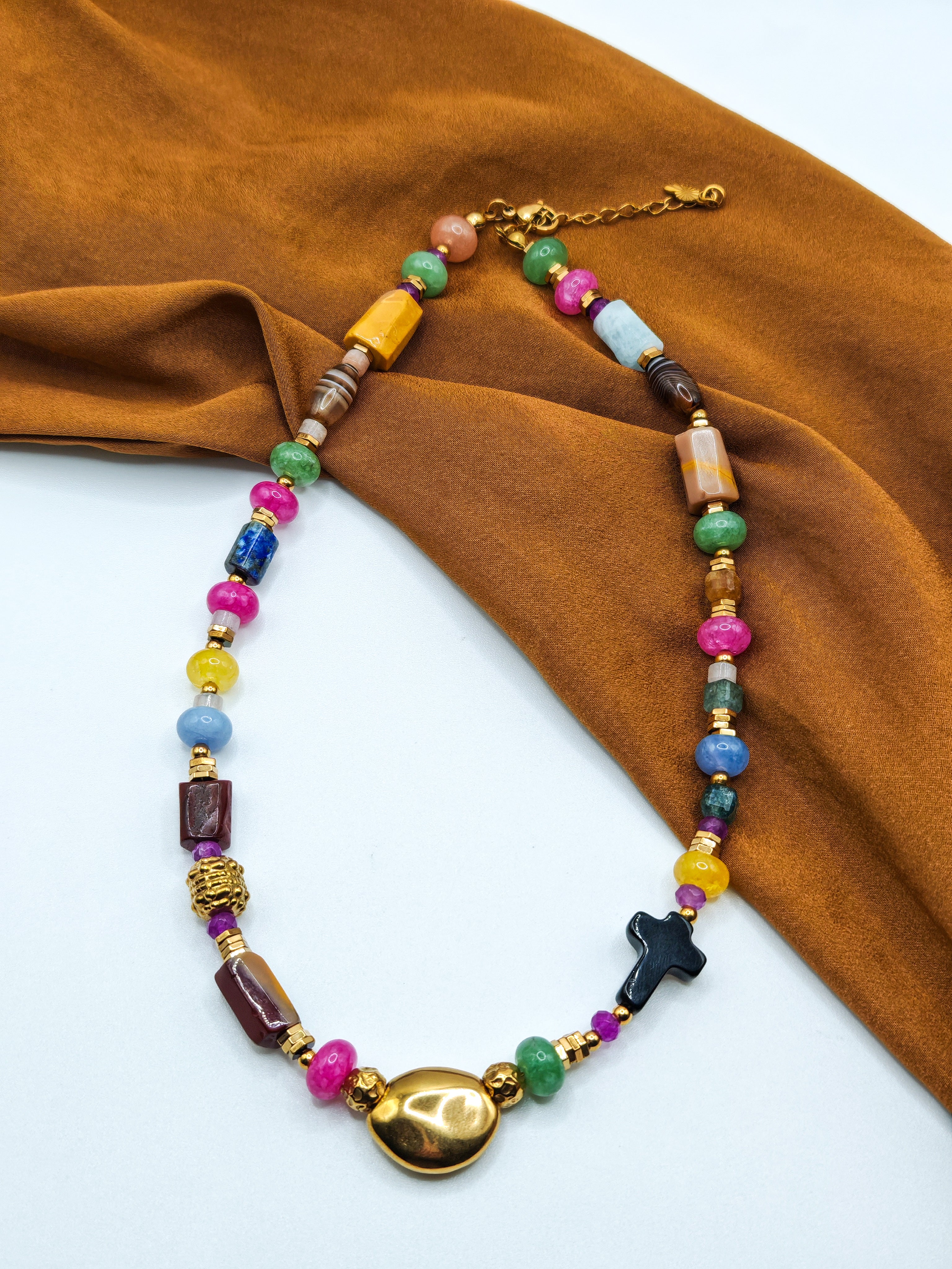Collier création-ALMA de COLORES