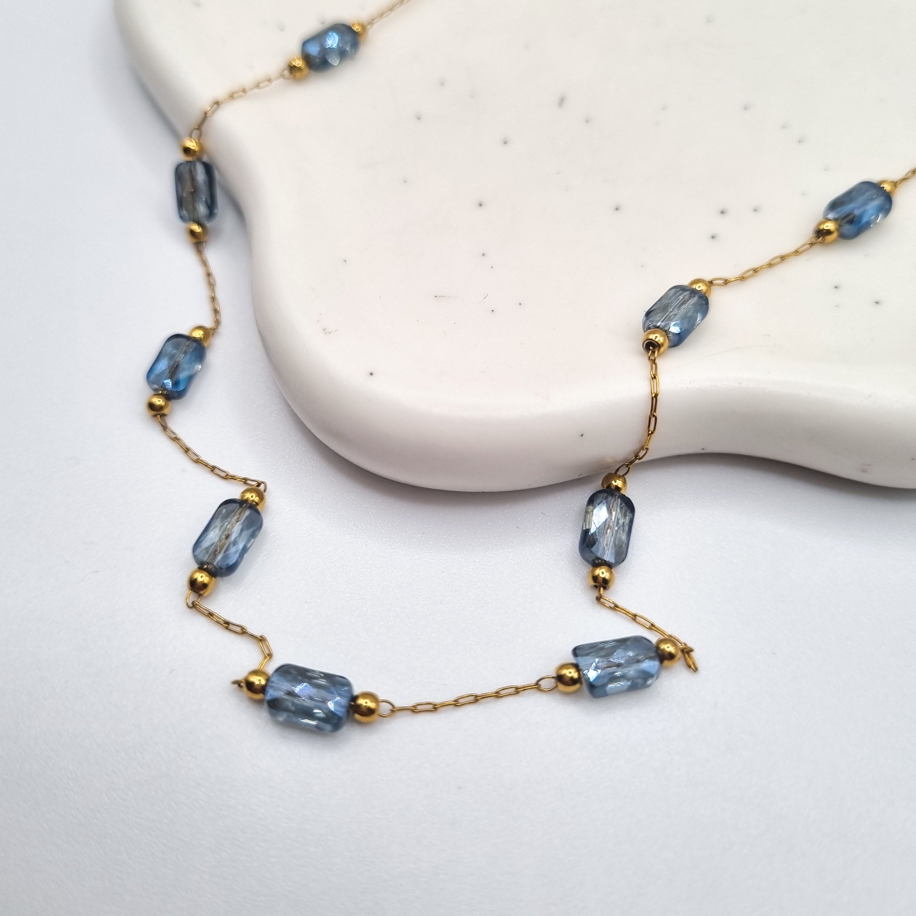 Collier AQUARA dark blue